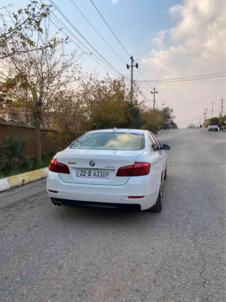 عروش BMW 528 
‏2.0L Twin Turbo
360درجة Camera
موديل 2014شركة عروش 
ماشیه 230 كم 
سونار موجود 
باب صبغ  او خشم بوند بدون دواخل او ارباك
محرك ما مفتوح
المواصـــفــــــــــــــــــــــــات 
بصمه
ابواب 4 بصمة 
ابواب 4شفط 
سلایت روف 
كشن جلد
كشن كهربائي 
داخلي قیسي
بصمة تشغیل
فتل بردة
اشاره بالمرایا
كشافات امامیه
حساسات امامیه و خلفیه
اوتو هولد 
نظام القیاده ٳیكو و نورمال و سبورت و سبورت بلاص
كير سبورت بسكان 
تحکم استیرن
بريك بصمه
و موصفات اخری معروفه لل BM
السعر ١٨٥$ ومجال بسيط
مكان سيارة كويه
للاستفسار  واتساب/[*********** كويسينجاك, أربيل
