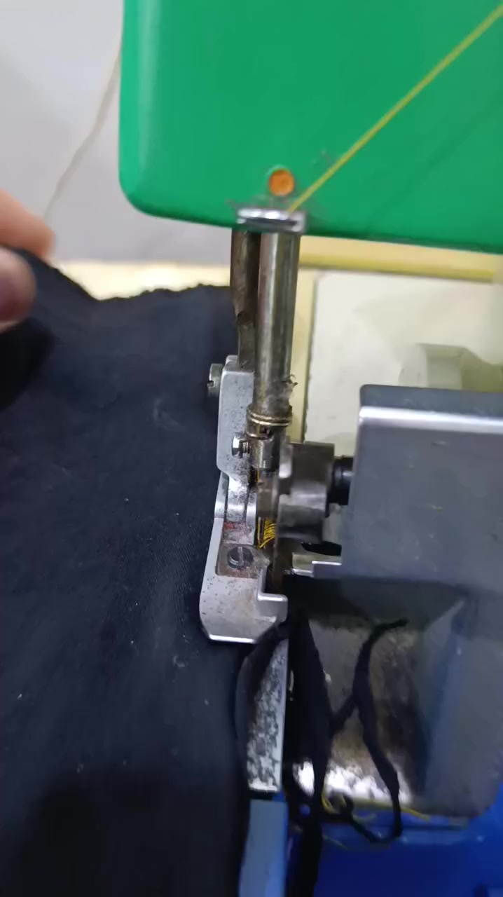 مكينه برذر للبيع السعر ١٧٥ وبي مجال
للتواصل على رقم الموبايل ***********
