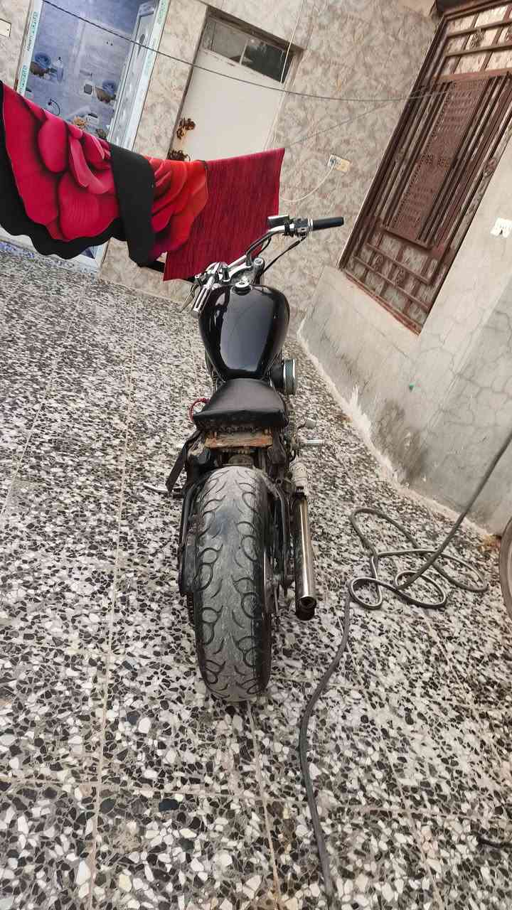 السلام عليكم
عدي دراجه هارلي استد ببر للبيع 
حجم المكينه 400cc
دراجه كلشي ماببه تجي و تشوف اب عينك تفحص و تقتنع و تاخذه 
دراجه احله من الصوره بهوايي 
السعر1250 قفللل 
مكاني بغداد 
الشراي يخابر 
***********
