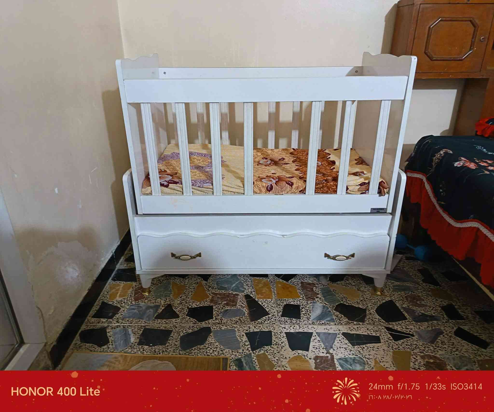 السلام عليكم جربيه أطفال مستعمله قليل كلش يعني بعدهه جديده سعر 95الف وبيهه مجال متوفر فيس بوك و واتساب فقط رقمي ***********
