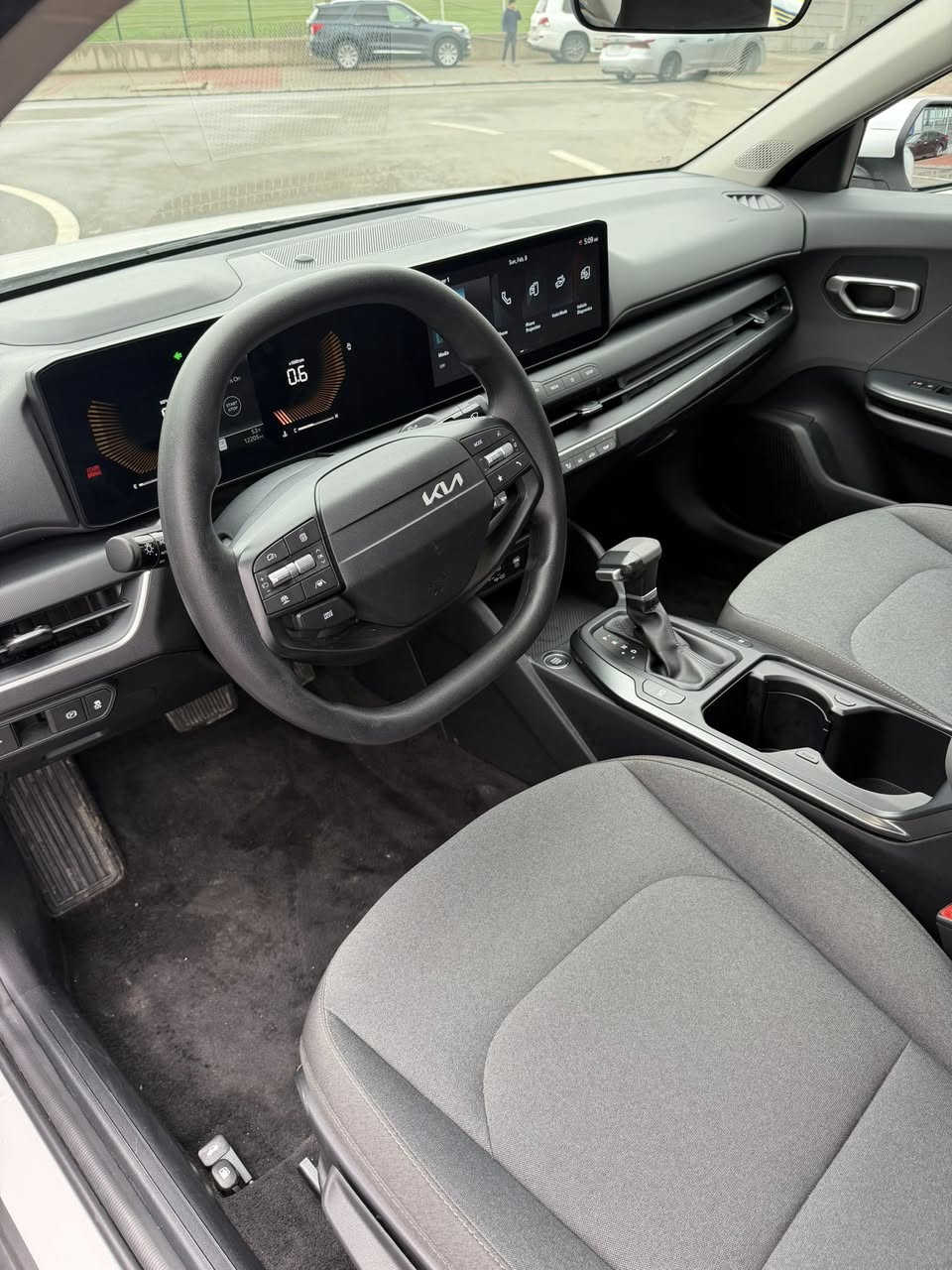 كياK4 فور شكل جديد وارد امريكي موديل 2025مواصفات شاشه جبيره كاميره خلفي شاشه بل كامل الكتروني  قتعه واحد بصمه شغال عن بعد بريك بصمه رادار جانبيات رادار امامي تحكم استيرن تحديد سرعه لايت ليد زينون ويل كروم بعد هوايه مواصفات بيها سياره مكفوله من أي نواقص كله بشرط ضرر شبه بوند و جملوخ  بدون تعديل بدون شخوط بدون ارباك كله سليم بجم كبس سياره ماشي ١٢ الف فقط مكان سياره  دهوك تيرمينه ل
***********
سعر ١٧٥ ورقه بيها مجال
