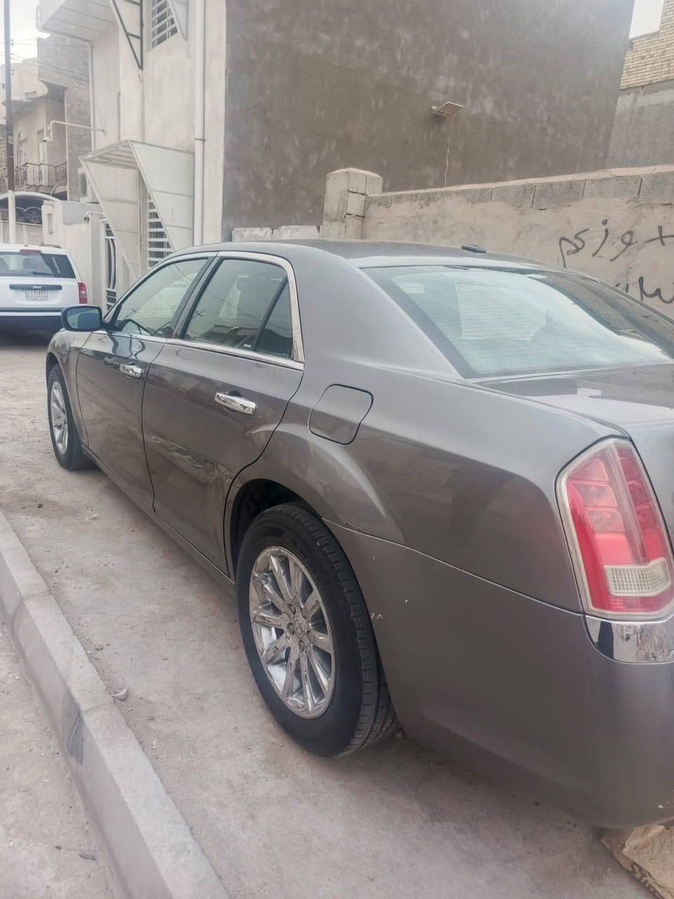 بسم لله ااوبامه موديل 12رقم اربيل سياره واردامريكي بنيد فقط وسونار مرفوق سياره جديده واحله من صورجاهزه الخير مكينه وكير حداده طخم تاير كله جديد سياره مامشتغله عل خط مال بيت مكان سياره ميسان غيرمتواجده عل فيس مكلف بنشرللاتصال ‏‪+9647829936232‬‏ هاذرقم راعيه


**إذا كنت صاحب هذا الإعلان وتريد حذفه لأي سبب، رجاءا أرسل رسالة إلى الدعم الفني**