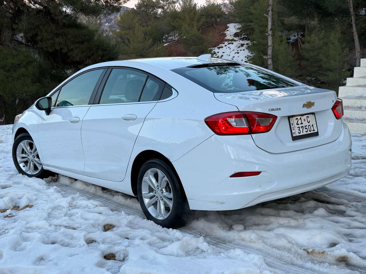 شوفرليت كروز 2019 شكل الجديد مواصفات LT
حادث السياره سطحي قطعه وحده صبغ  بدون دواخل 
(جاملغ امامي صبغ ) 
بدون ايرباك  بجم كبس / خلف كبس 
محرك 1400 توربو 
بشرط برغي ممفتوح بي ع وضع الشركة
__________________________

السعر المطلوب  (  105 ) $ ومجال بسيط
اي استفسار 
 *********** وتساب 
***********
__________________________
رقم سنويه هزة فحص جديد
تريد وكاله او تحويل نفس اليوم

مواصفات السيارة LT 

كير اوتوماتيك + عادي .. شاشة جبيرة  ملون.. كاميراة دوارة …فووول تحكمات سترين .. كشنات هيتر .. داخل جلد  …كروز سرعه .. لايتات ليد .. بكلايت ليد .. لد داخلي ... عالي ناصي زينون …نظام اوتو ستوب ... اوتو سوب دكمه … نظام كار بلي .. نظام تركشن .. تبريد ثلج .. تبريد بيانو … صندوك بصمه 
___________________\\\____________________
السياره مابيها سنت واحد مصرف جاهزة من كل النواحي
صدر امامي خلفي مبدل جديد طخم تايرات جدد بطاريه جديدة 
مسويلها سيرفس عام دهوك, العراق
