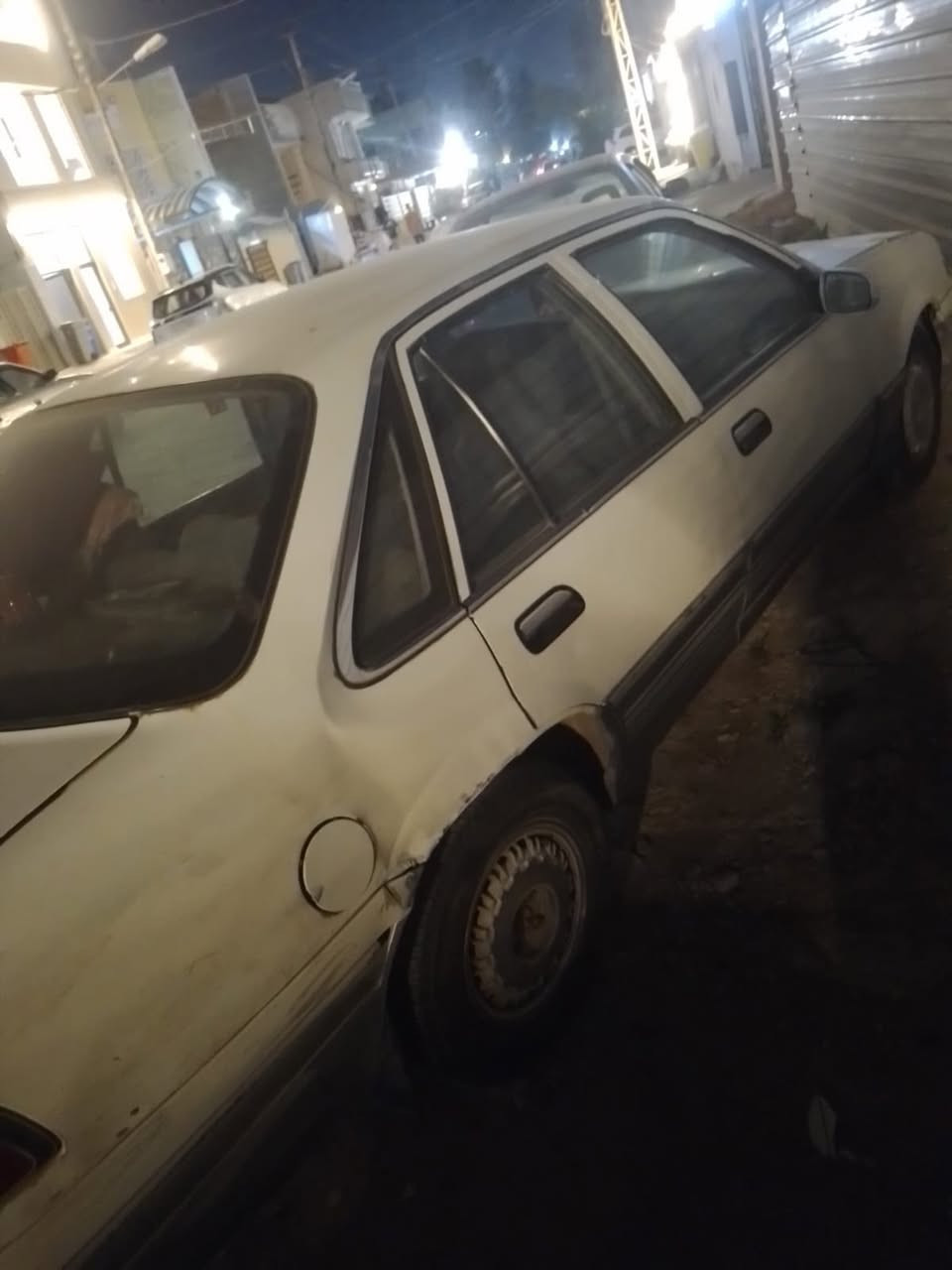 السلام عليكم اخوان برنس بروك هام سياره كير اوتو محرك مفتوح كير صدر تخم تاير سياره كلش جاهزه السياره  بدون خياس سياره بلاديه  قبل اسبوع حمت وصار بيه كازكيت  السعر ٢٣ وبيه مجال  بغداد السيديه ***********
