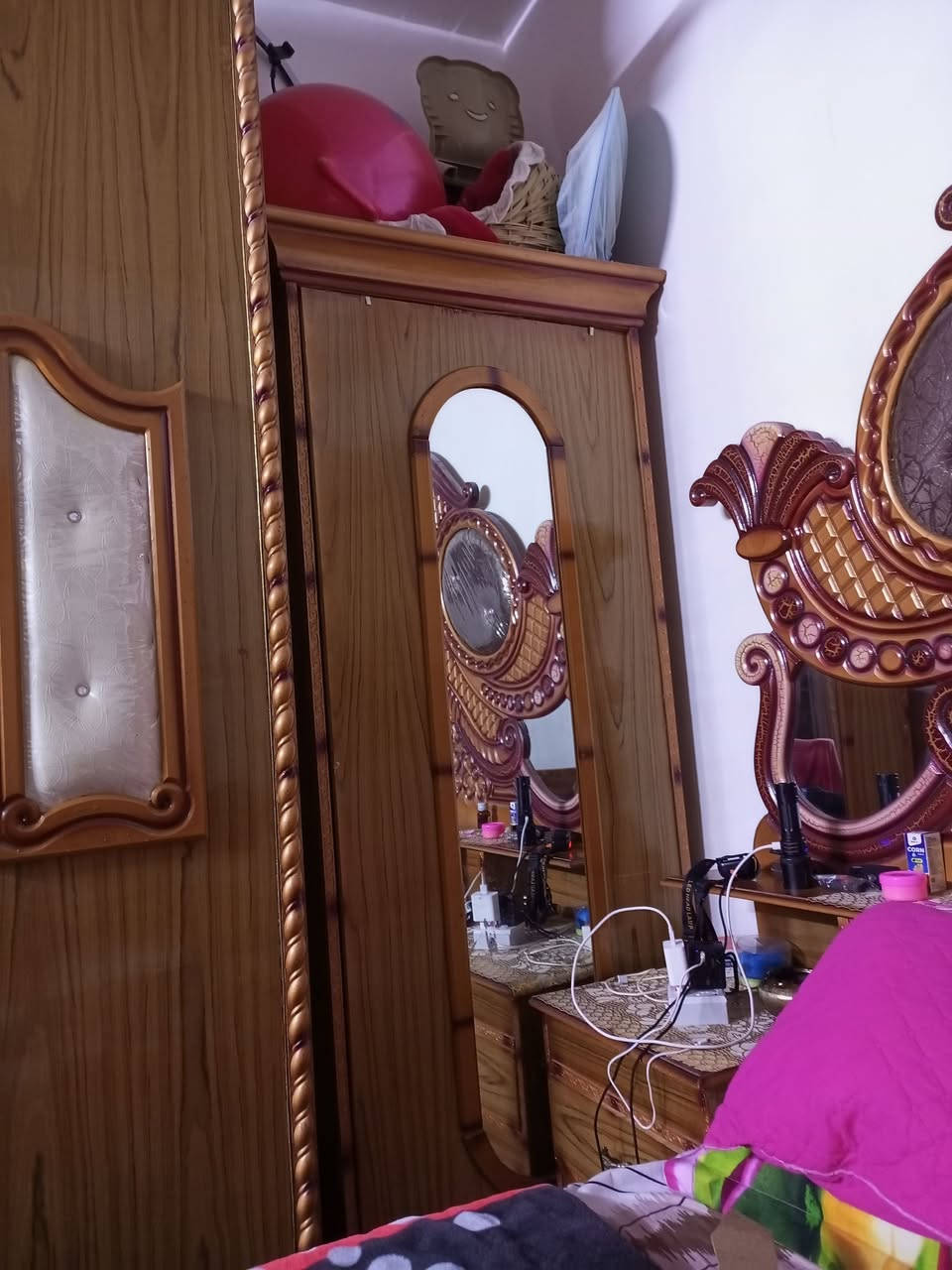 #مكلف_بالنشر ... غرفة اخشاب للبيع كامل مثل ما بصوره 
الاستفسار خاص .. أو اتصال على رقم ***********
