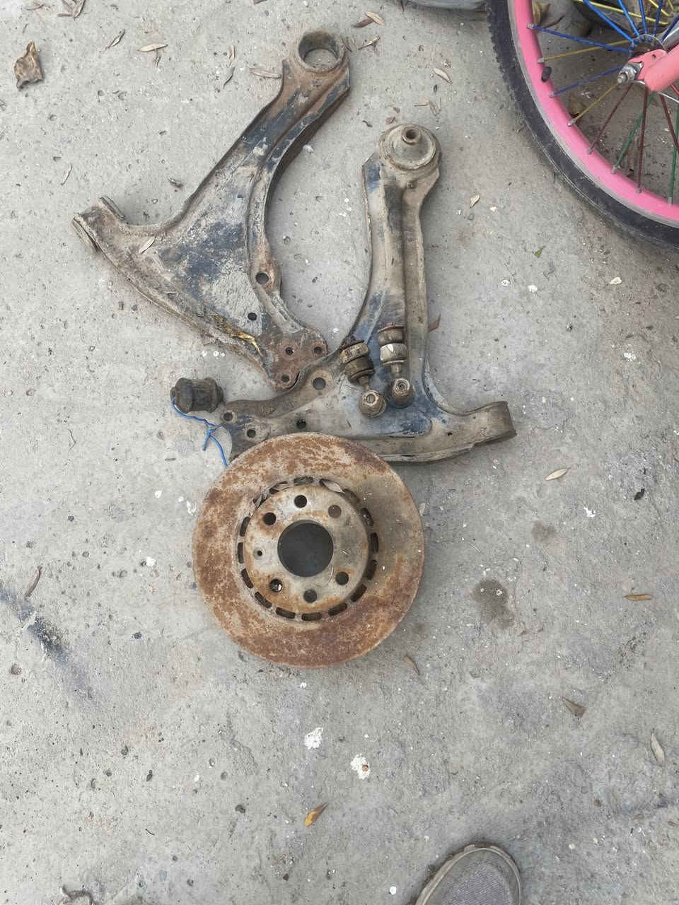 السلام عليكم غراض استرا للبيع  دعاميات امامي خلفي  طبلات بور  راديتر محرك


**إذا كنت صاحب هذا الإعلان وتريد حذفه لأي سبب، رجاءا أرسل رسالة إلى الدعم الفني**