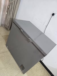 مجمدة ٩قدم • شغالة • طعجات داخلية