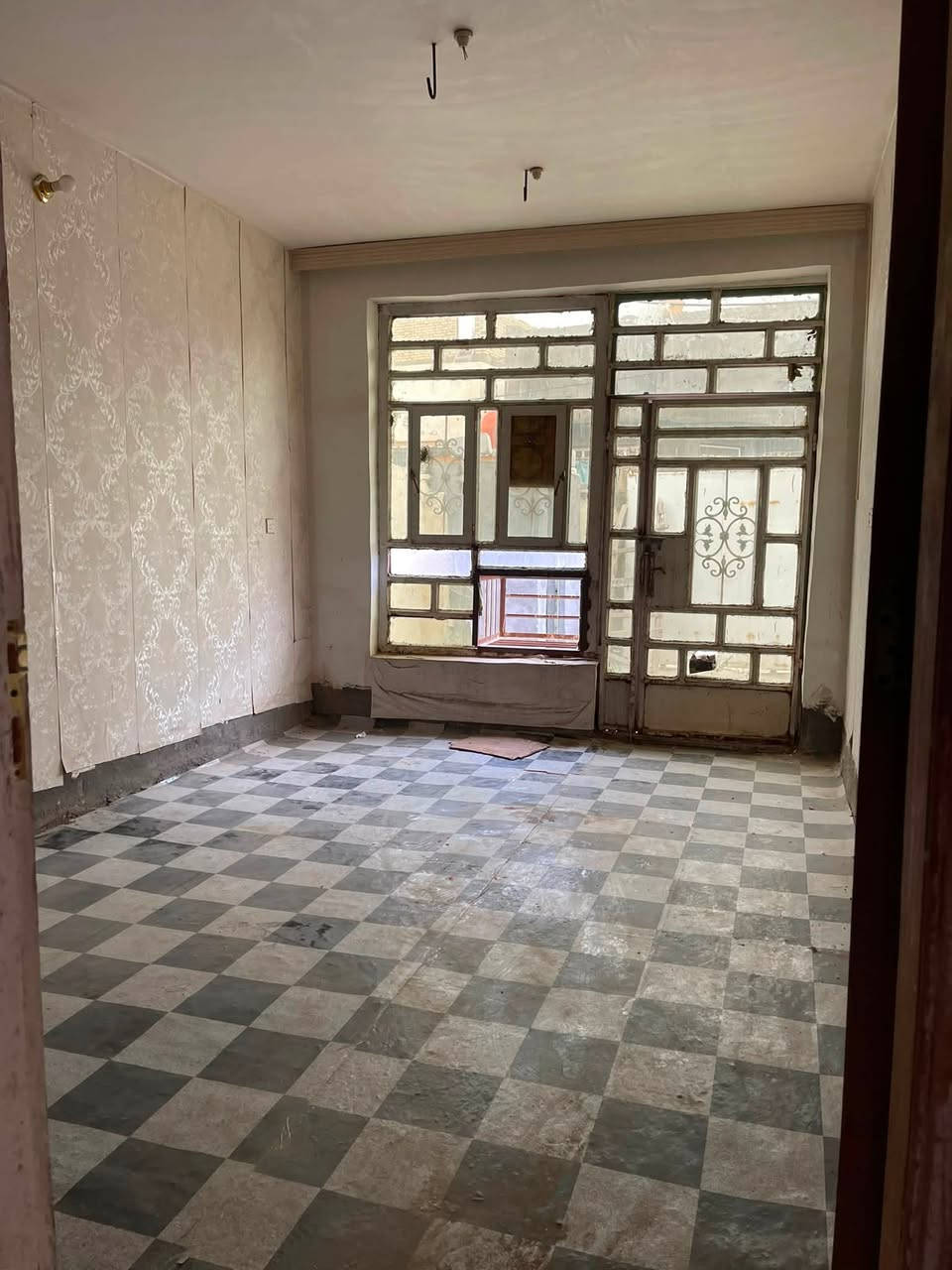 السلام عليكم 
مكتب ( عــــقـ🏦ـارات ارض بابل)
🏠 مشتمل للبيع (100م)  ( طابو زراعي سند 25)
.. يتكون من غرفه نوم وهول وصاله ومطبخ وصحيات داخليه وخارجيه
( مي + كهرباء+ اناره)
🌏 مواقع ( شارع 80 طريق نجف/مقابيل مخبز مهند )
💸 السعر 36 وبي مجال
—————
🏡للاستفسار مراجعة مكتب عقارات ارض بابل 
🌎موقع المكتب شارع 80 طريق نجف 
*********** ...واتساب 
‭***********‬….📞
