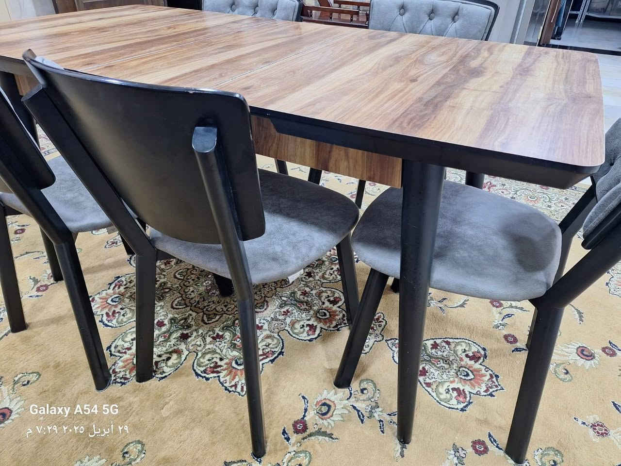 السلام عليكم 

ميز طعام ٦ كراسي 

السعر : ٤٠٠ 

للإستفسار : التواصل على الماسنجر


**إذا كنت صاحب هذا الإعلان وتريد حذفه لأي سبب، رجاءا أرسل رسالة إلى الدعم الفني**