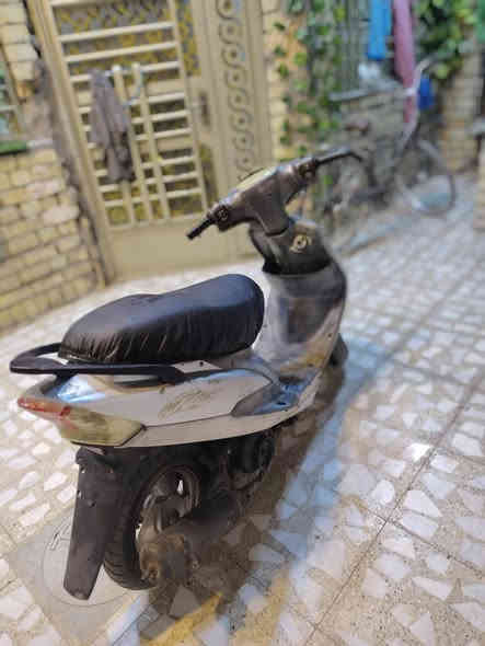 السلام عليكم درجه ماكس منغولي دراجه هندر وسلف  شغال درجه كامل سعره 350 وبيه مجال تواصل عل هاذه رقم ***********
