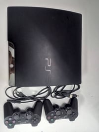 بلايستيشن 3 • نضيف • ٢ جوستيك
