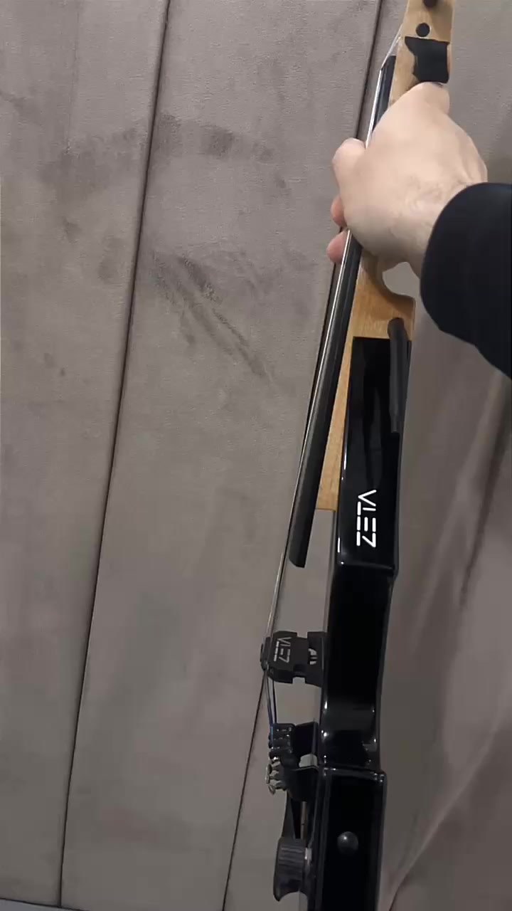 كمان كهرباي zeta jazz  لال بيع
ارقا و احسن كمان كهرباي  
احسن كواليتي بل كمان كهرباي
سعرها ب شكركة ٤٤٠٠$
منو مشتري دزلي رسالة  
واتساب:***********
