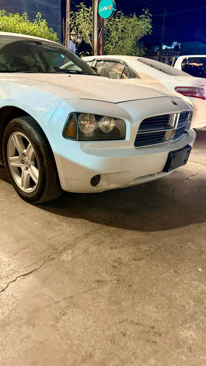 دوج جارجر موديل 2010 اصل خليجي كفاله عامه مزاد وزاره الداخليه وكاله ام الباركود حداديه امامي خلفي جديد تخم تاير جديد مشط استيرن وبور جديد شاهن سياره لوك .السعر 95 وبيهه مجال .***********
