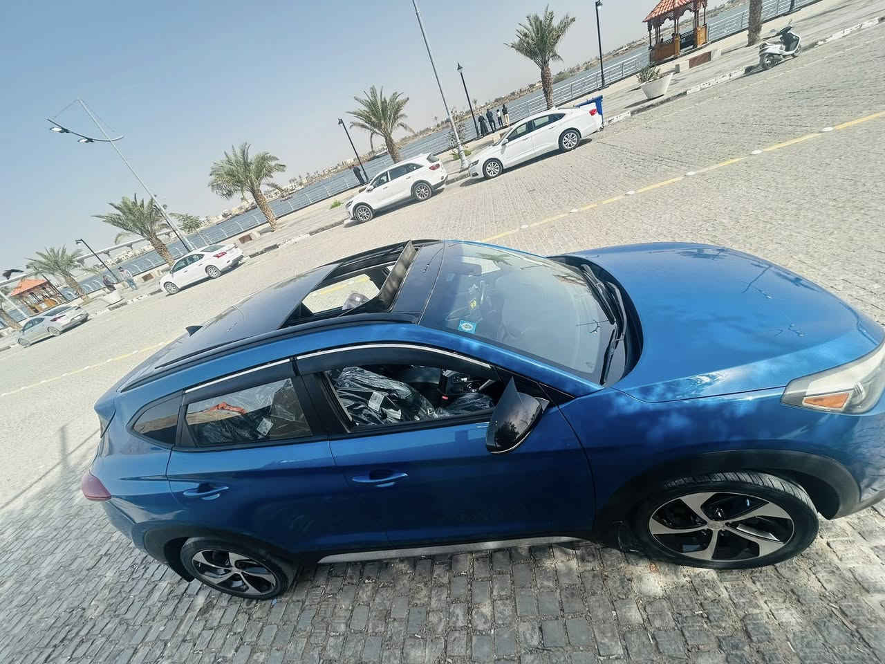 سلام عليكم
هونداي توسان لبيع موديل 2018 
مكينه 1600 تيربو مكينه ما مفتوحه
جديده .ماشيه 50 الف
بصره بأسمي تحويل ..
مكفوله ما عدا قطعه صبغ فقط الباقي كفاله عامه ضربه صبغ بارد 
فول مواصفات اعلى فئه.. لايت زنون 
بصمه .بانوراما .صندوق كهرباء .راداد خلفي امامي .تبريد قطعتين . شاشه تحكم ستيرن . بعد هواي مواصفات بيها 
السعر.145 بيها مجال 
الاستفسار ***********
