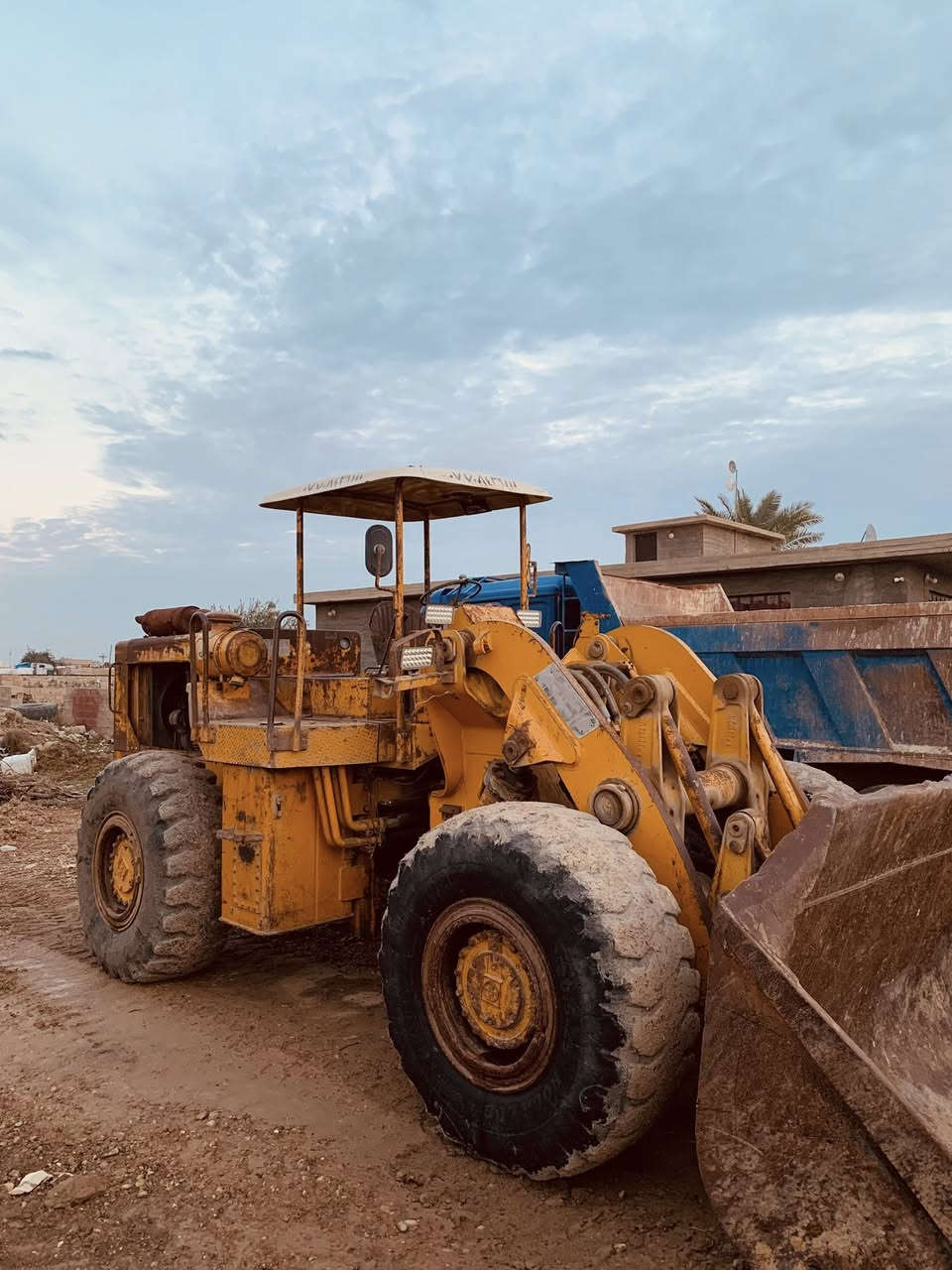 كاوسكي حجم 80 مديل 79 للبيع جاهز للعمل سعر 130$ وبي مجال  المكان :مكيشيفة اللتواصل: ***********
