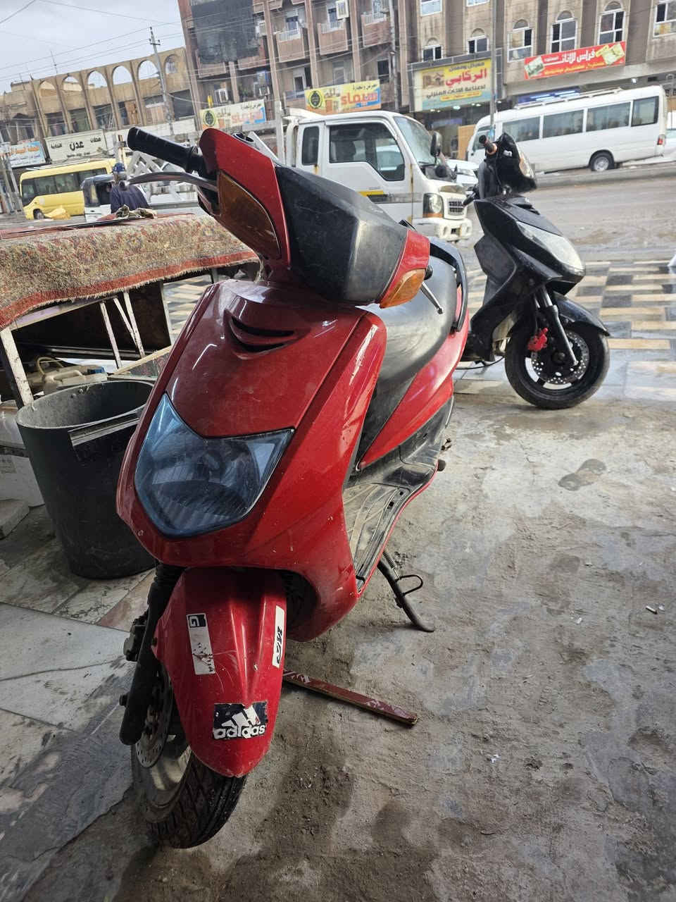 سلام عليكم سكنس نثيه للبيع دراجه خير من الله شغاله سلف وهندر مكينه ناعمه لا نضوح ولا تبخير نكره بكل وقت مكان الشعب سعر ٤٢٥ وبيهه مجال بسيط ***********
