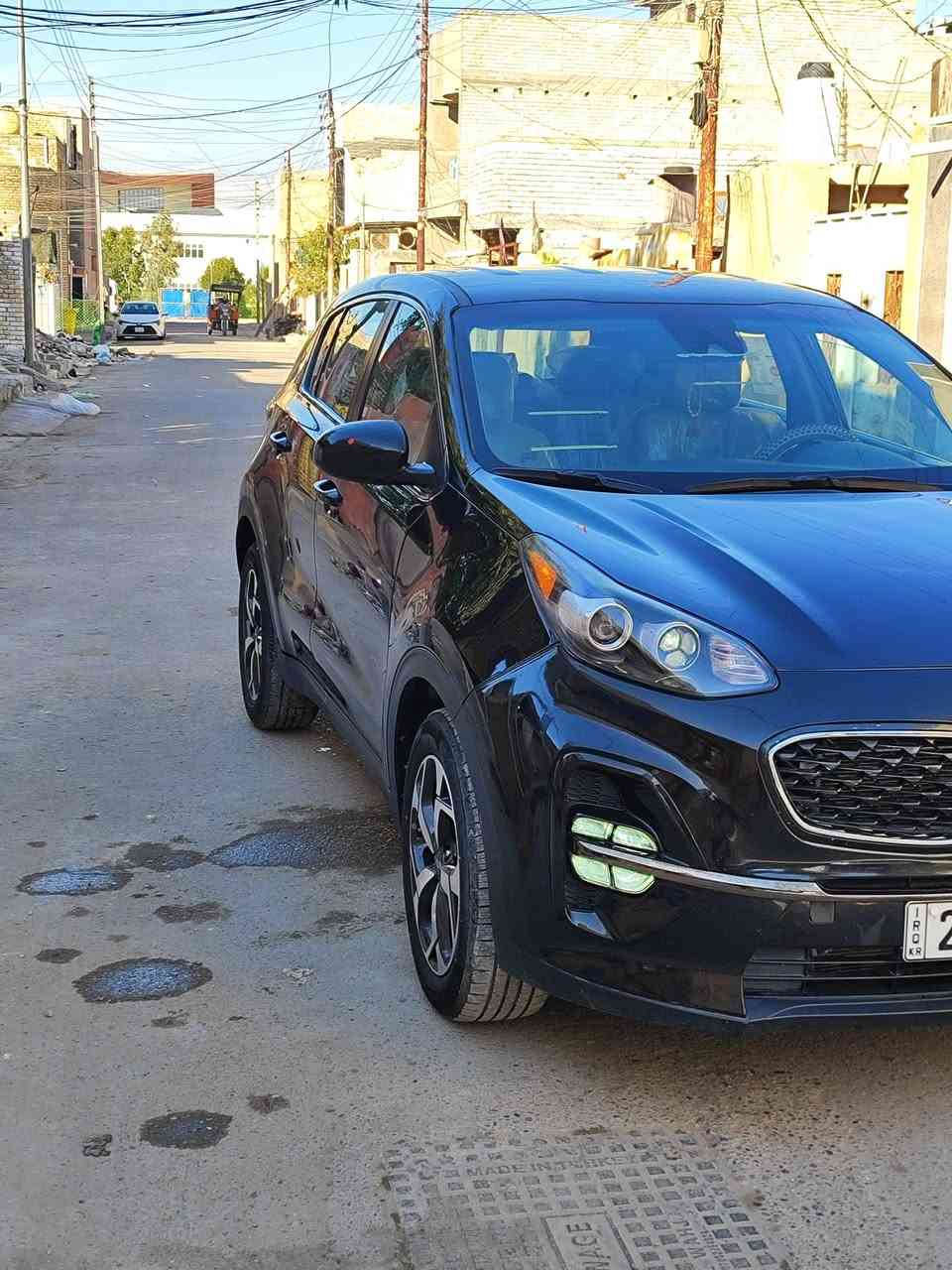 السلام عليكم
سبورتج 21 السيارة مكفولة من الصبغ والطخة والحادث 
سونار موجود 
بسمي هزة وسنوية جديد شرط التحويل مو بسم كردي 
مكينة وكير وتبريد وحدادية مكفولات 
ماشية 71
قطعتين تبريد شاشة كامرة تحديد مسار مثبت سرعة تلث وضعيات قيادة 
مكاني حسينية مال راشدية 
للاستفسار 
***********
