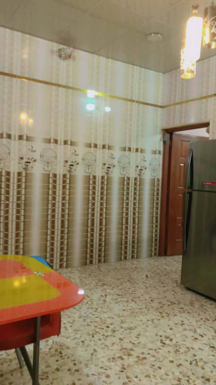 سلام عليكم دار للبيع المساحة 100متر دار كامل الاساس كونكريت البيت اعكادة بيت نظف كاشي سيراميك كهرباء درجة اولة مي درجة اولة مشمول بل تطويب السعر 38 مليون وبي مجال للشراي *********** الرقم موجود لايتوجد فيس بوك
المكان النجف الاشرف كوفة حي ميسان نهاية الكيات شارع الزوار
