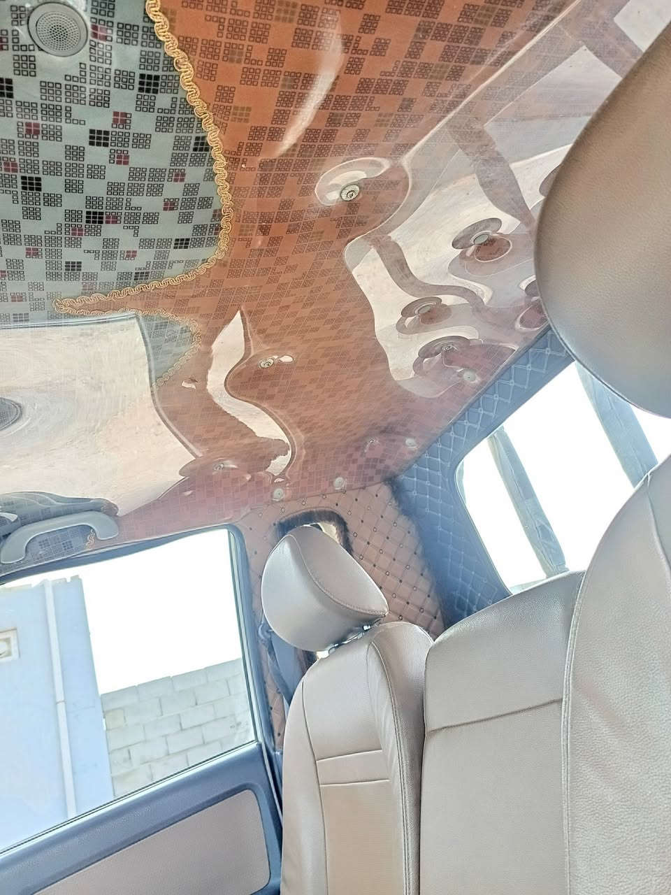 السلام عليكم 
سيارة كيا للبيع موديل 18 
كير محرك اكسل كهربائيات كلهة شغالة تدفئة تبريد شغال 
سنوية لل29 رقم بغداد انكليزي مكاني ديالى الحالص ناحية السلام 
السعر 128 
الرقم ***********
