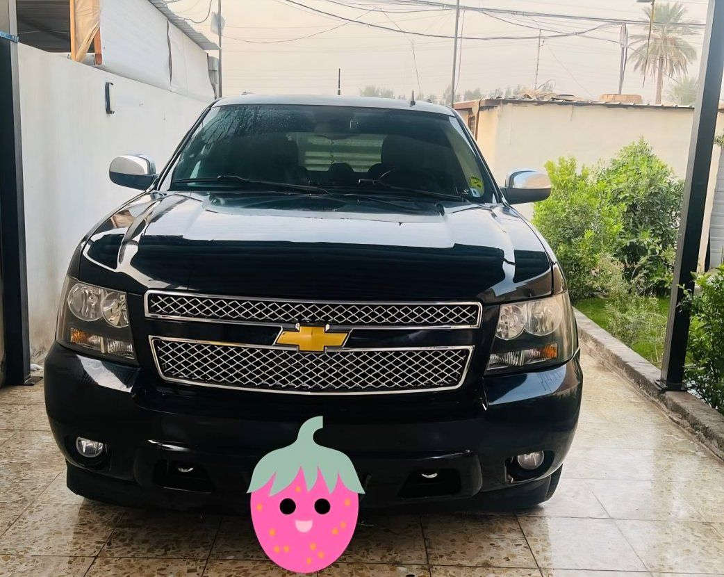 السلام عليكم 
 للبيع تاهو 2014 ادوات LTZ فول مواصفات مكفولة من الكص ومن السرقة والعشائريه 
مكفولة كير ومكينه واكسل المواصفات
دوسات كهربائيه شفط ( تفتح الباب ينزلن الدوسات كشنات جلد
كشنات كهربائى شاشة بل دشبول شاشة بل قماره كشنات منفﺼل(ملكى كامره خلفيه ال كشنات تدفئه ويل كب باب خلفى كهربائى مرى شفط حساسات مرايه حساسات خلفىة كامرة خلفية
معروفه مواصفات Z٢L بيها اهواى مواصفات السعر 120
واتساب ***********
