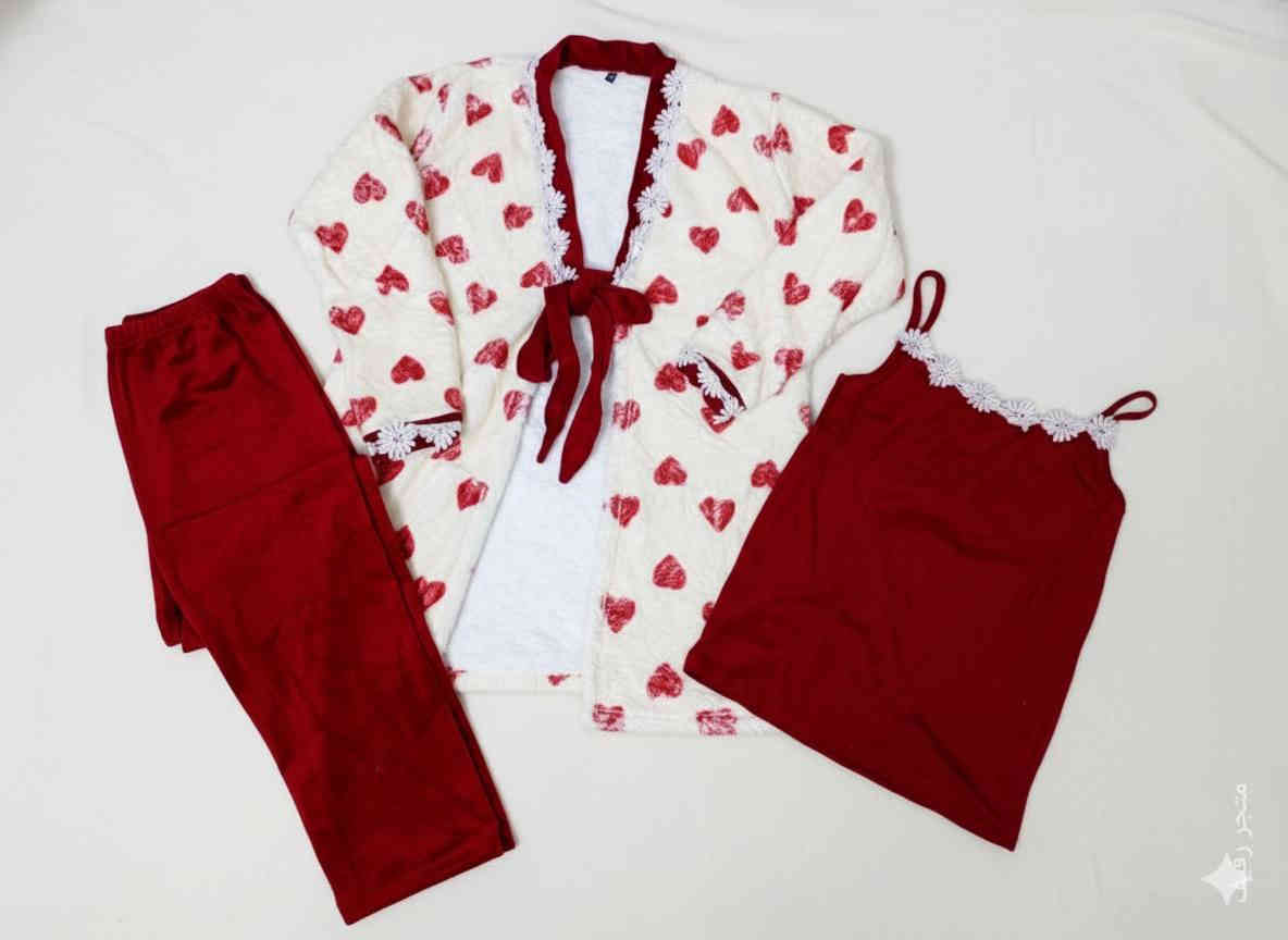 اتراك فروه ٣ قطع قديفه مخمل 
السعر ٢٠

عنوان المحل الحله الورديه خارج قرب معمل ابو كيره 📱

للحجز واتساب  ::‏  *********** ‏ 📲

البيج الثاني رفيف رفيف للتسوق 

على الانستا @rafif_rafif22📱

قناه على الواتساب :📱
https://whatsapp.com/channel/0029VaZjlJaLY6dEHypRNY2A

🚘توصيل داخل الحل ٣  محافظات ٥ 🚘
