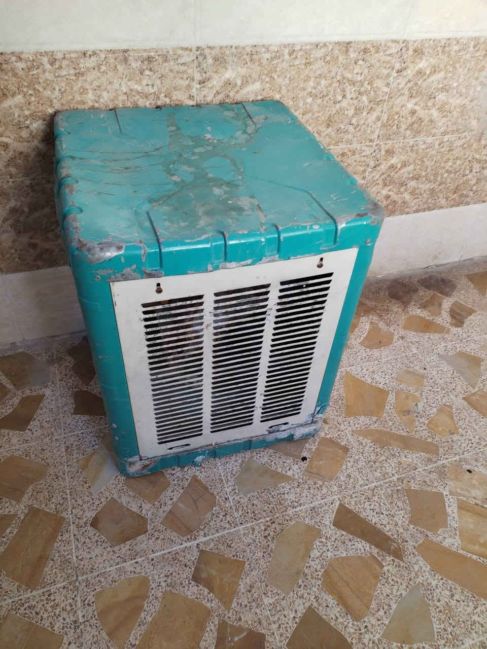 متاح كشر مبردة واحد ونص للبيع النظافة كدام العين بس شرط مامكسور ومو مجنزر السعر 25


**إذا كنت صاحب هذا الإعلان وتريد حذفه لأي سبب، رجاءا أرسل رسالة إلى الدعم الفني**