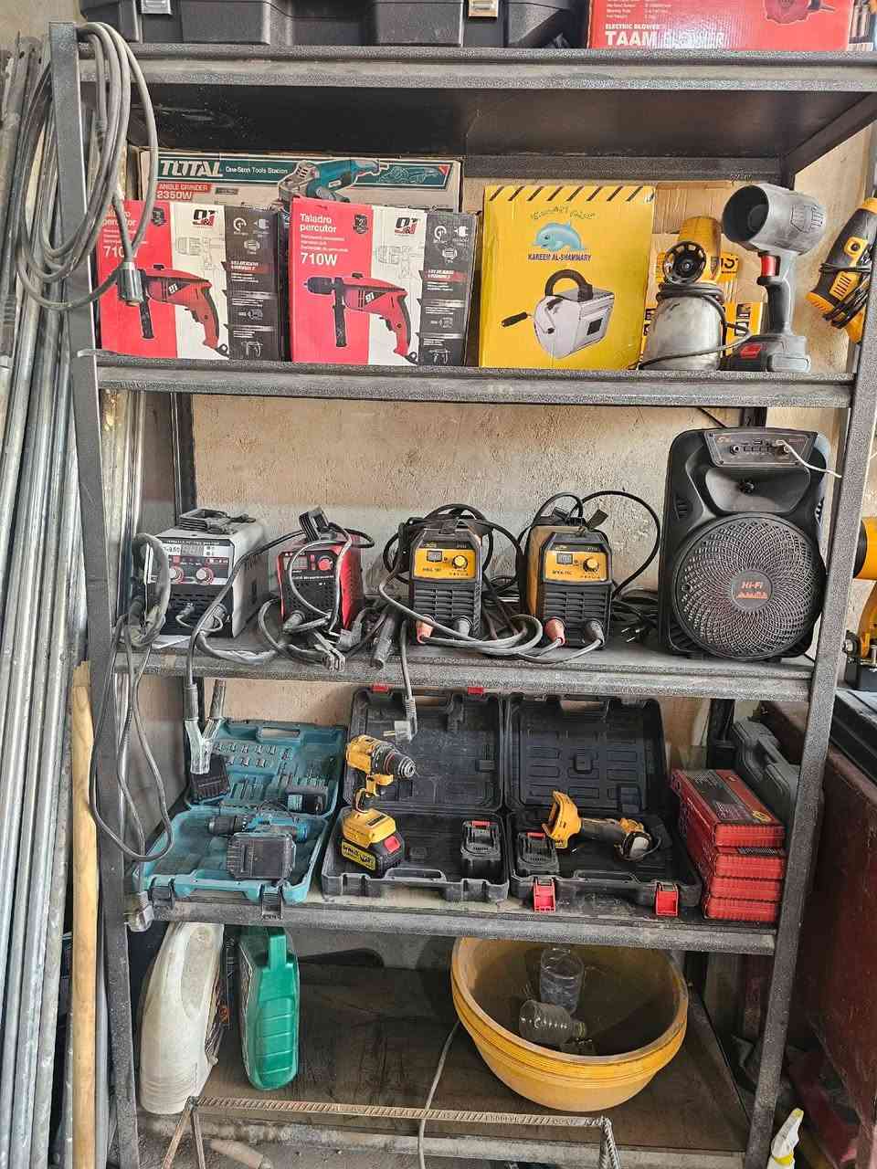 سكلة المصطفى للتاجير فقط  للعدد وكافة مواد البناء العنوان كربلاء البوبيات عامود 61
***********

***********
