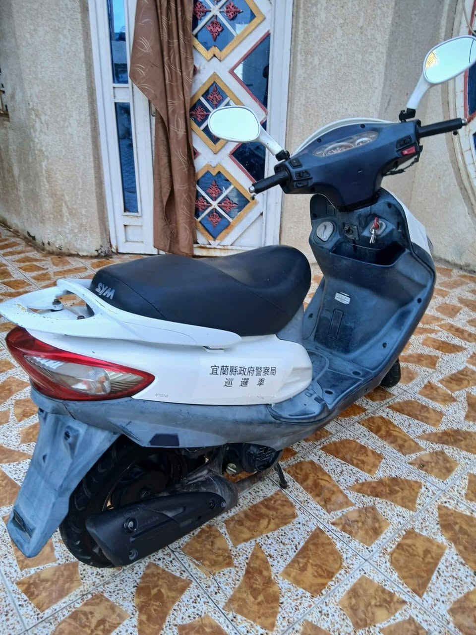 سلام عليكم دراجه سيام بوليس 150cكفاله عامه ماناقصه  شي سعر 750 هاذه رقمي ***********
