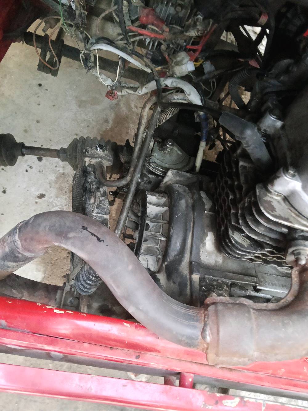 تكتك زيل موديل2018 بيها مكينة باجاج نظيفة موديل2020 رايدها مليون 750 وبيها مجال العنوان بغداد الخطيب الزراعي 