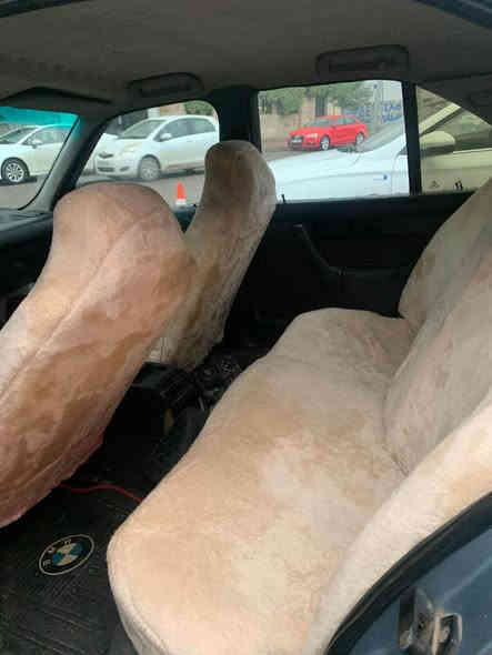 بی ئێم دەبلیو BMW 
مۆدیل / 1992 _ 525 

سبوغ عام ، پێش و پشت کەپس 
وەرگەڕان و بڕانەوە بەشەرت نیتی
یەک سەر شانی کەمەک هەیتی 

مەکینە ٦ پستن کرایتەوە 
ڕەقەم / ئاڕمی پلاستیک بێ کێشە 
تۆماتیک و تەبرید ، فوول بێ سلایت 

نرخ    ٤۹ وەرەقە

Watsap☎️*********** أربيل
