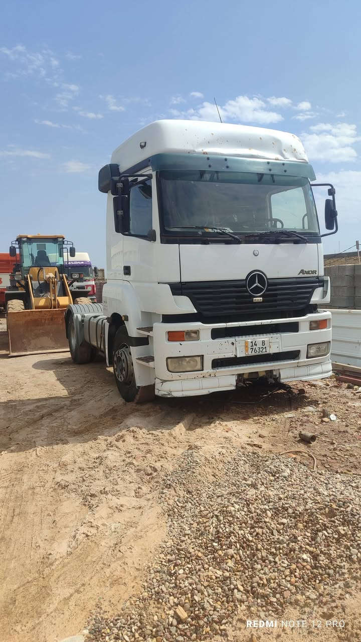 اكسور 2002 مسجله صهريج السعر 120 بس راس مكان السياره العماره ***********
