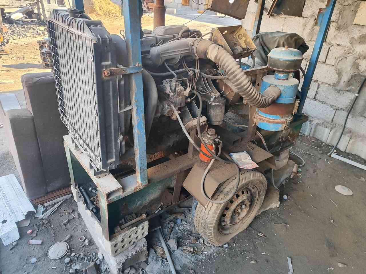 السلام عليكم عندي مولده كيا مكينه بنكو 2701 للبيع بيهه بخار رايدهه ب13وبيهه مجال قليل اي ستفسار اتصل على الرقم *********** مكاني جسر ديالى جرف النداف
