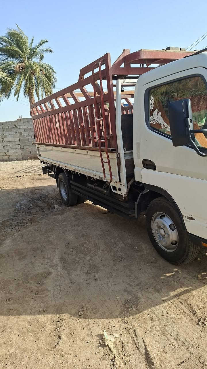 كنتر للبيع موديل ٢٠٠٩ رقم بابل بسمي جديده كير مكينه كفاله تبريد مكان السياره العماره للستفسار الاتصال على الرقم ***********
