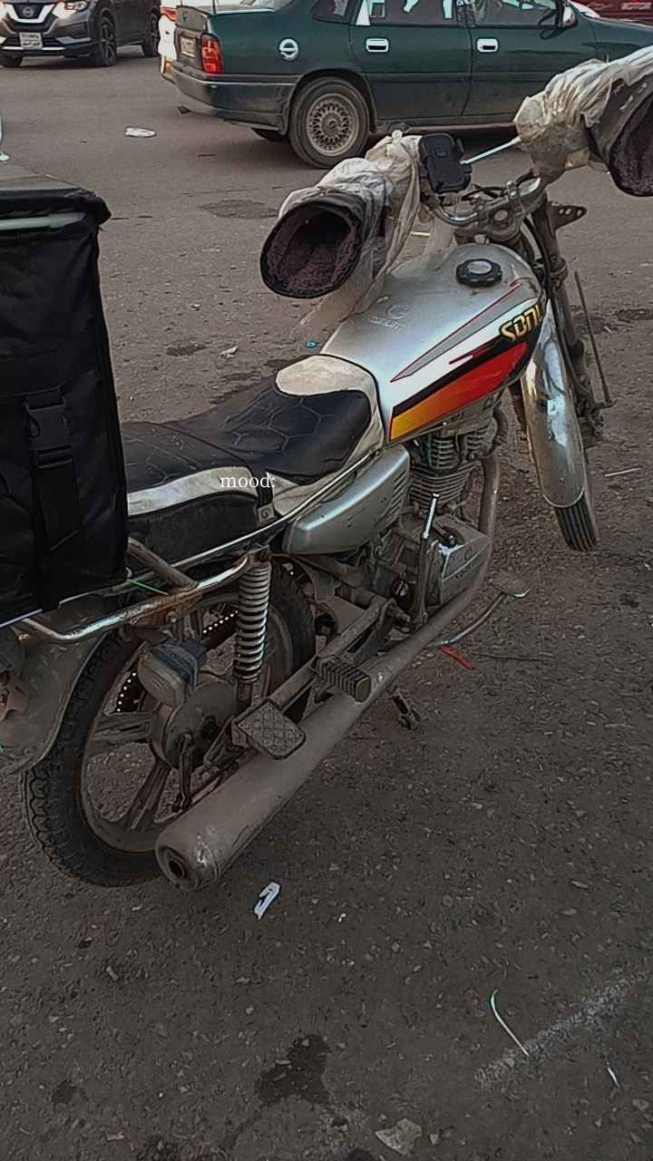 سلام عليكم شباب عندي هاذا الماطور 2022 الماطور كلشي بي كامل ومثل مشوفون شلون جان وشلون صار لين ما اهتمله يعني شويه ترتيبات يرجع *********** Singapore
