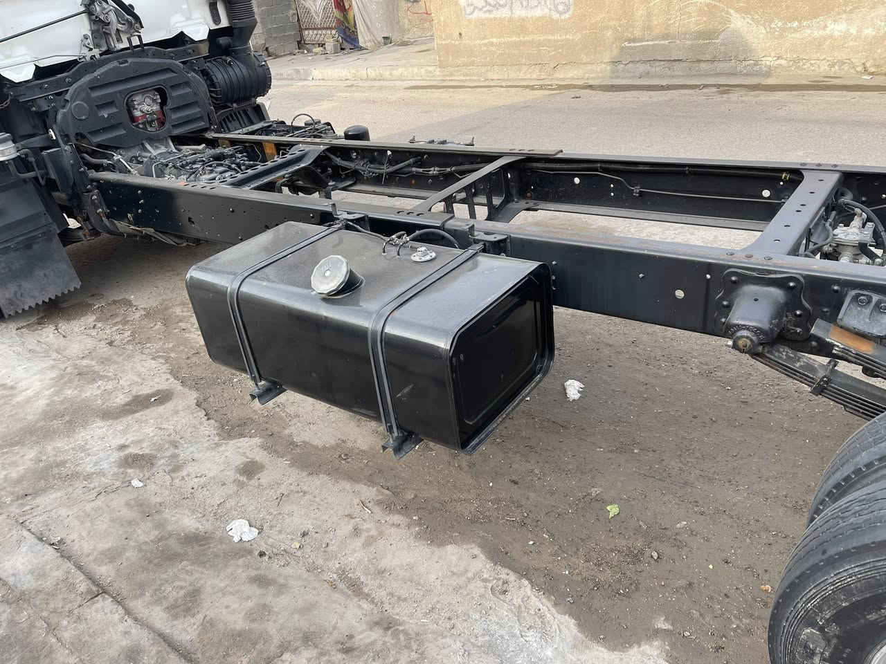 السلام عليكم هينو شيطان ستراليه 6 او ربع فول عادي سوبر شاصي عريض سنويه كرين الاستفسار ***********
