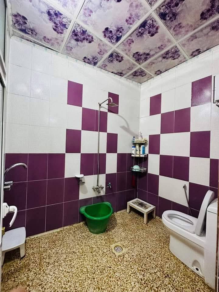 بيت لبيع
القوسيات مقابل مول الشام
طابقين  كامل اربعه غرفه نوم
هول واستقبال ومطبخ صحيات خرجه ودخليه
واجه 8 النازل  15
 المساحة 120 متر
يبعد عن طريق دهوك 75 متر

استفسار ***********
# ***********
خدمات كامل ماء كهرباء تبليط
