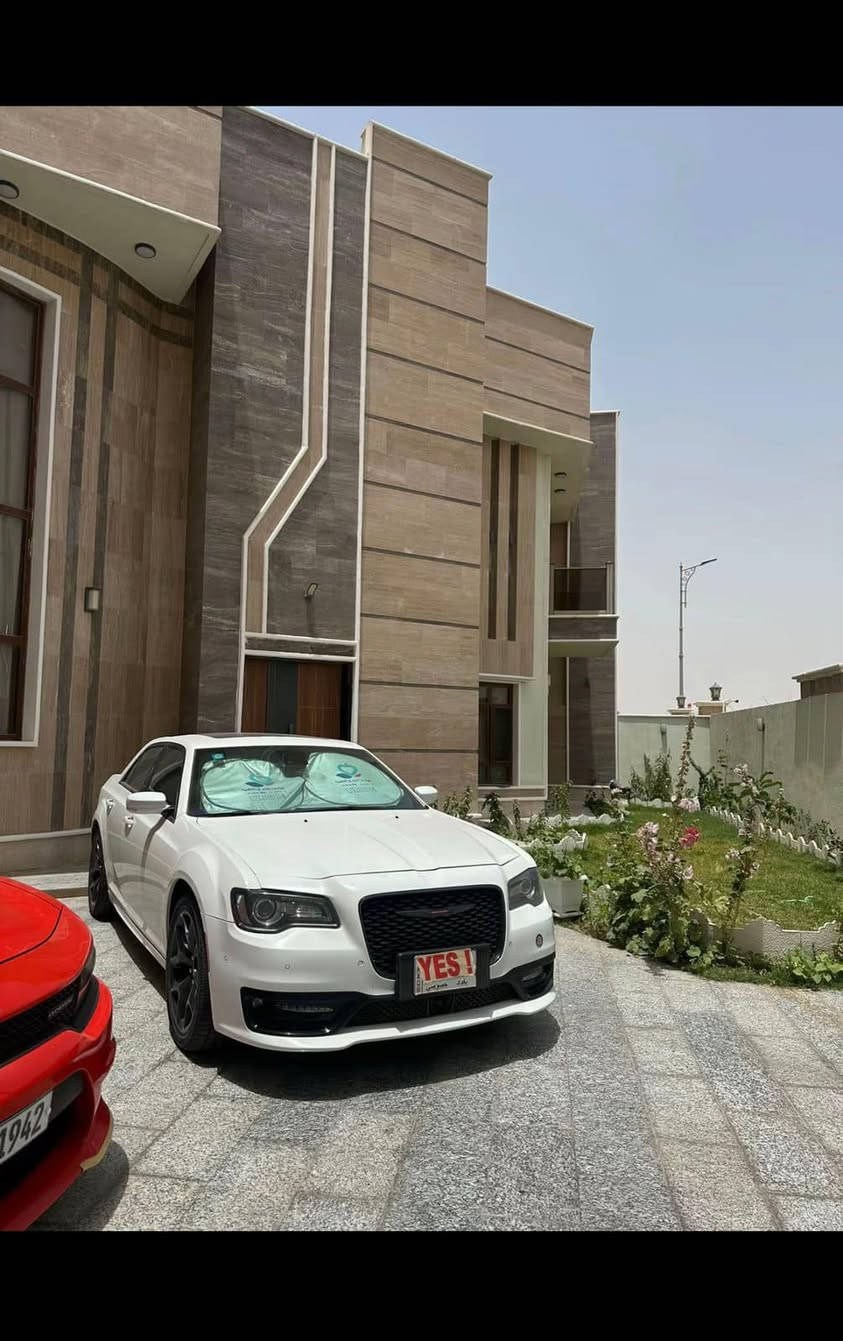 كرايسلر اوباما 300 s فوول مواصفات للاخير رادار امامي وبرده خلفيه كفاله من الزلغ خليجي وكالة هارلم موديل 2022 للبيع ماشيه 35 الف كيلو فقط 
رقم بغداد بأسمي مشروع وطني مغلفة نانو بالكامل 
للاستفسار الاتصال على ***********
