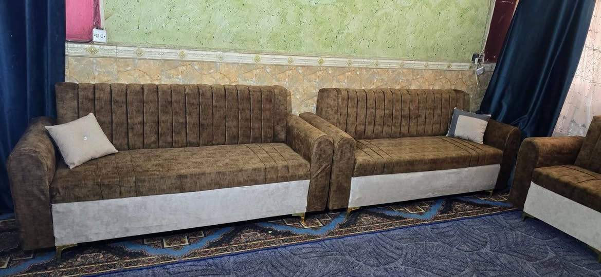 قبل،، وبعد،، الوان حسب الطلب، دوشمه..تخم المستعمل..وتصليح..واضافه.السفنج 
.اسعار مناسبه شغل درجه اولئ..

واتساب،، ***********
