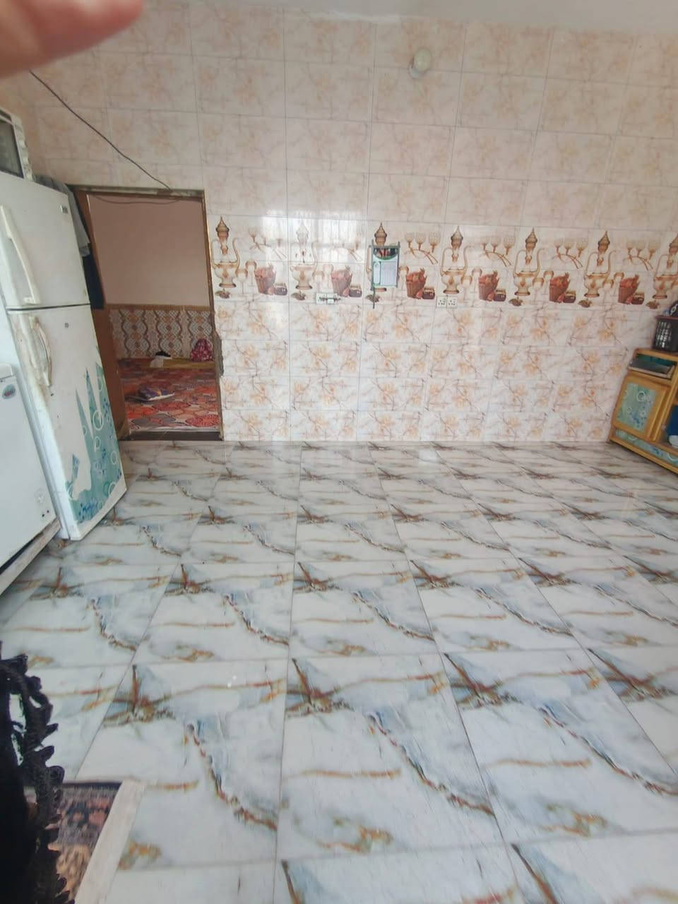 سلام عليكم
بيت زراعي سند ٢٥ مشمول بتطويب
مساحة 200م
استقبال وصاله ومطبخ وصحيات كله سيراميك جديد
غرفتين نهايته مامبنيات
عنوان نهايه شارع ٣٠ البو جاسم عبر المشروع من جهه جامع زين العابدين
***********
