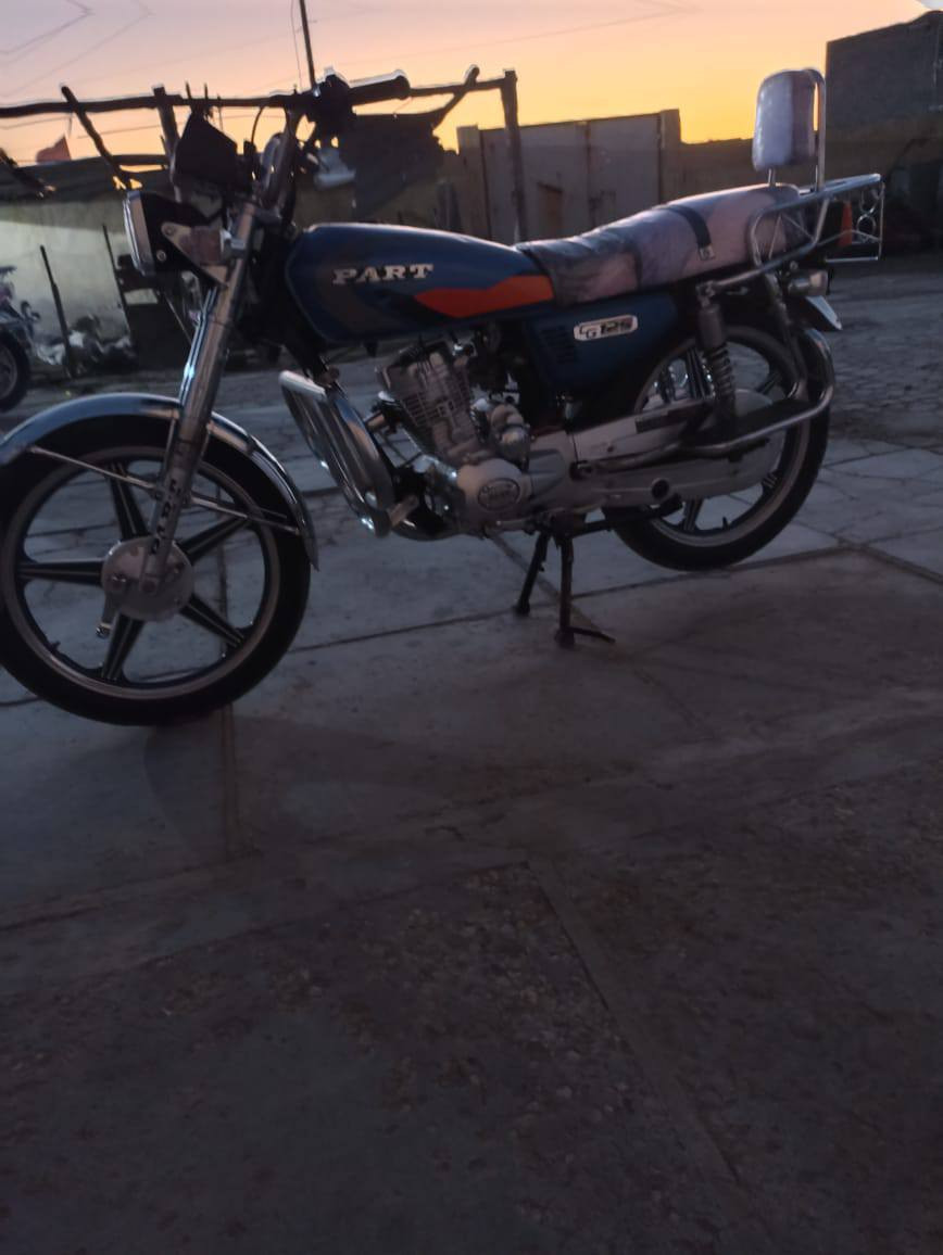 سلام عليكم دراجه بارت للبيع موديل 2023كفاله مداور من الوكيل الشراي يتصل ***********
