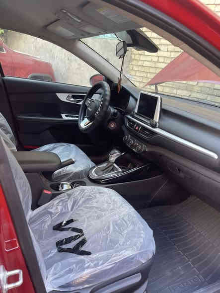 سلام عليكم كيا فورتي موديل   2023 
رقم بغداد بسمي 
مواصفات  
مكينه 2000 دوش
ماشية 66الف 
 قطعتين تبريد 
كشن حار 
شحن واير لس 
إشارة بالمري   
شاشة   
رادار  جانبي /  مانع تصادم
تحكم استيرن جهتين 
وباقي المواصفات معروفه للفورتي 2023
الحادث موضح بالصور
المكينه مفتوحه مجفته بس راجعه وكاله  
السعر148$ وبيه مجال
***********
