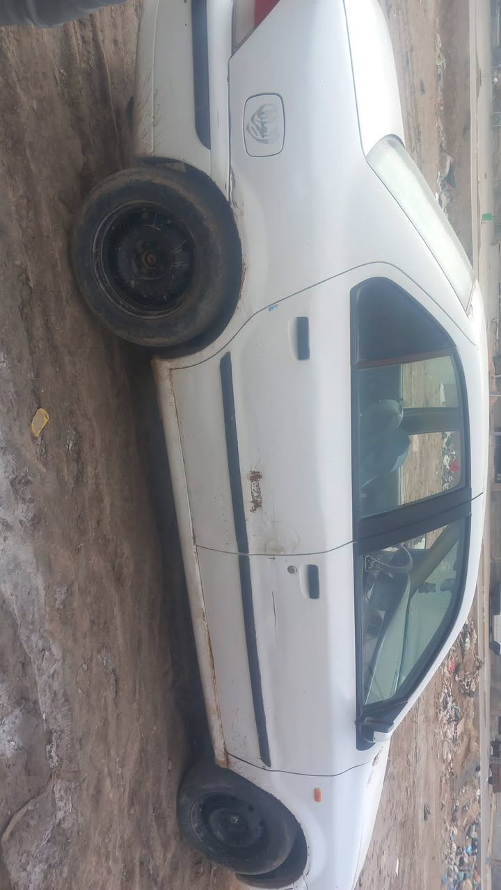 السلام عليكم  سمند 2011 للبيع او مراوس بسايبا  وفرق مصفره غرامات مامطلوبه الف. مكفولة عدا  شخط بالباب جهة العبري. اليمنى  لون ابيض رقم ميسان  الماني  مداور  ثاني يوم   سعر ٢٥ بيه مجال حك جية الشراي يتصل  رقم الهاتف  ***********
