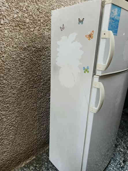 السلام عليكم
ثلاجة مستعملة للبيع شرط الفحص شغالة  العنوان بغداد
 المعلمين قرب جامع مالك ابن انس للاستفسار
***********
