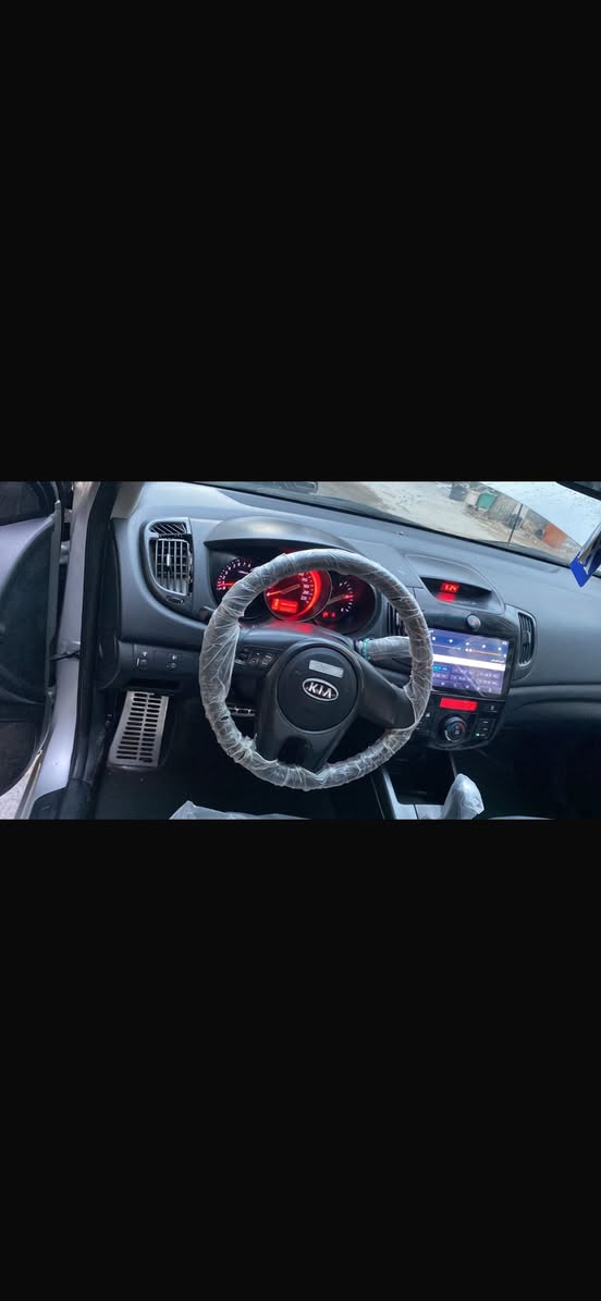 كيا سيراتو 2011 خليجي فول 
محركهه بي خيط تبخير 
مكانهه الحريه الدولعي 
***********
