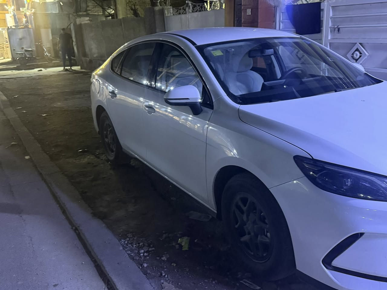 بي واي دي سيل فايف 2025 سياره ماشيه 5 الف  الكلي hev ماشيه 3000
Heماشيه 2000

بأسمي مواصفاتها معروفه سعرها 18 مليون بيها بس هذا الشخط موضحه بل صور ***********
