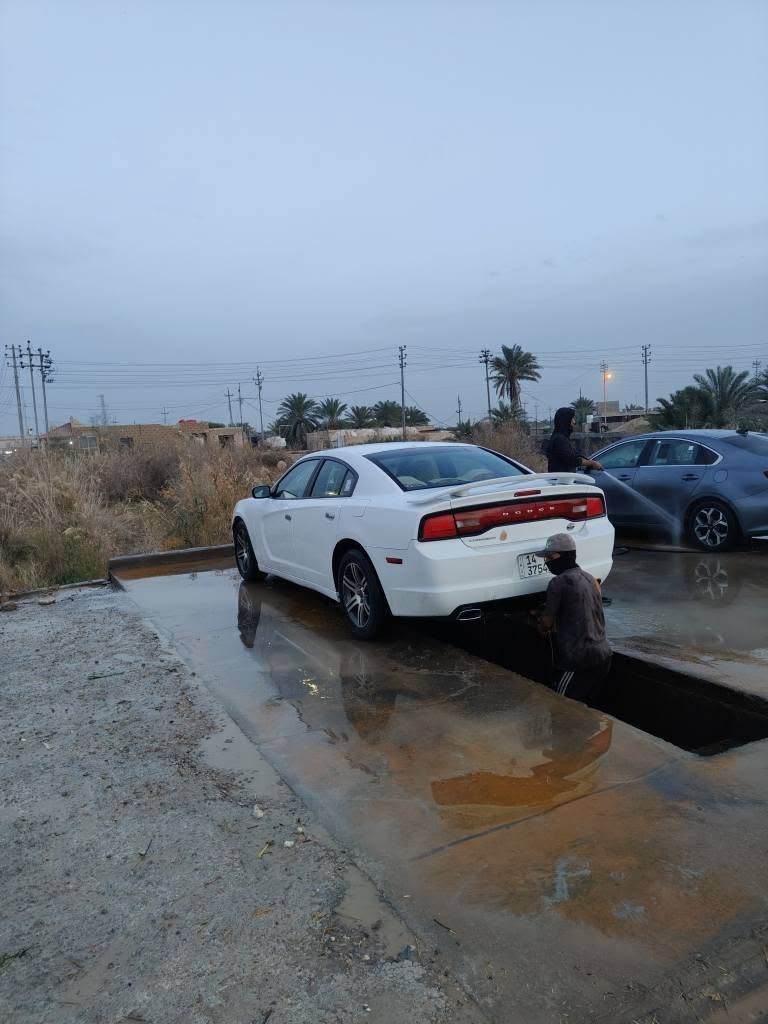 السياره باسمي تحويل ثاني يوم
بصره قضاء المدينه 
رقم *********** المدينة, البصرة
