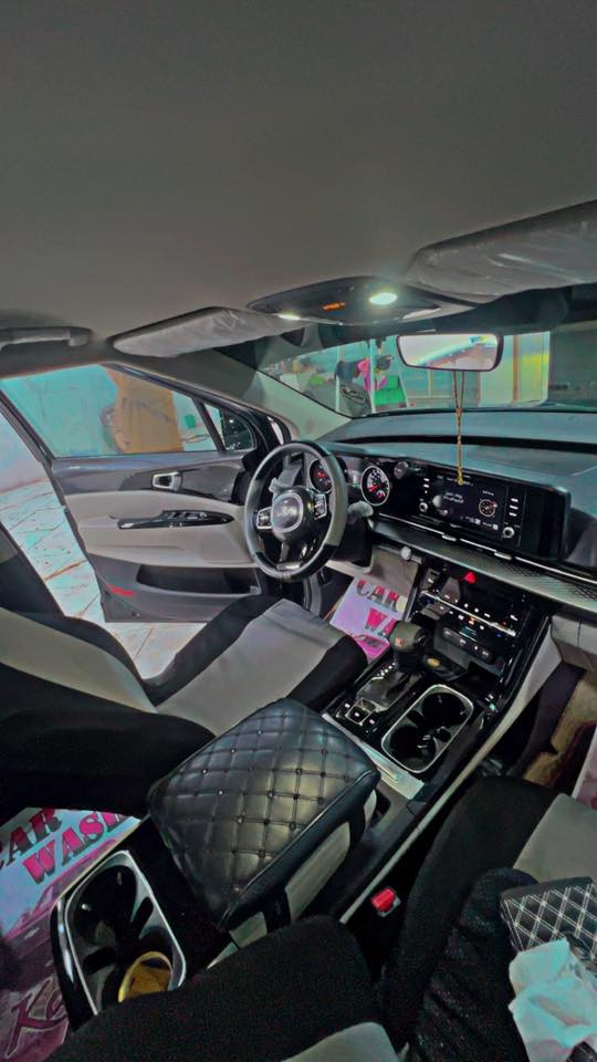 كيا كرنفال 2022 واردي كندي 🇨🇦 لون اسود رقم اربيل مميز ابيع الرقم مع السياره
المواصفات 
دخول ذكي 5 بصمات 
ابواب خلفي ذكي وكهرباء 
صندوق ذكي وكهرباء 
حساسات 
شحن لاسلكي 
تبريد مركزي منفصل دبل فريز 
تحكم تبريد بيانو لمس. 
هيتر جامه امامي 
كشن كهرباء مخمل 
سايد بريك كهرباء 
اوتو هولد 
4 تحكات قياده 
رادار امامي 
مانع انزلاق 
تحديد مسار 
قياده ذاتيه ذكي 
داخل لونين اسود رصاصي 
لايت امامي 8 عدسات فول Led 
تشغيل عن بعد وابواب فتح عل بصمه 
تدفئه كشنات 
تدفئه ستيرن 
كامره خلفيه قلاب 
لايت اوتو وماسحه 
ويل كب 17 بيه  تايرات بعدهن نضاف 
مكينه كير خير من الله سياره مابيه نقص برغي واحد وعل ايدي ممشاه امريكا دخلت ماشيه 57 الف مايل وهسه ماشيه حاليا 72الف مايل 

والضرر
حافه البنيد بيه ضرر ونصبغ  البنيد مالته قطعه وحده صبغ يعني نفسه  البلادي ودعاميه مبدل نفس الوان امامي لا بارد ولا اي شي  لا  ضرر شاصي ولا دواخل ولا ايرباك كله مكفول وعل ضمان وتحويل ثاني ويم شرط صور الحادث مرفق بل منشور 

KNDNB5H32N6078036
وهذا رقم الشاصي.  

السعرررر 273ورقه
مكان السياره ديالى بعقوبه 

رقم الهاتف ***********

واسف على اطاله الكلام
