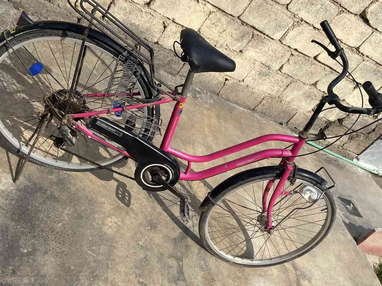 ِ
سلام عليكم بايسكل للبيع اي نقص مابي جديد ابريكات خلفي امامي حساسات كله شغال اي نقص مابي حجم ٢٦

السعر٨٠ بي مجال  للتواصل خاص متواجد 

مكاني شهربان الأحمر. يوجد توصيل


**إذا كنت صاحب هذا الإعلان وتريد حذفه لأي سبب، رجاءا أرسل رسالة إلى الدعم الفني**