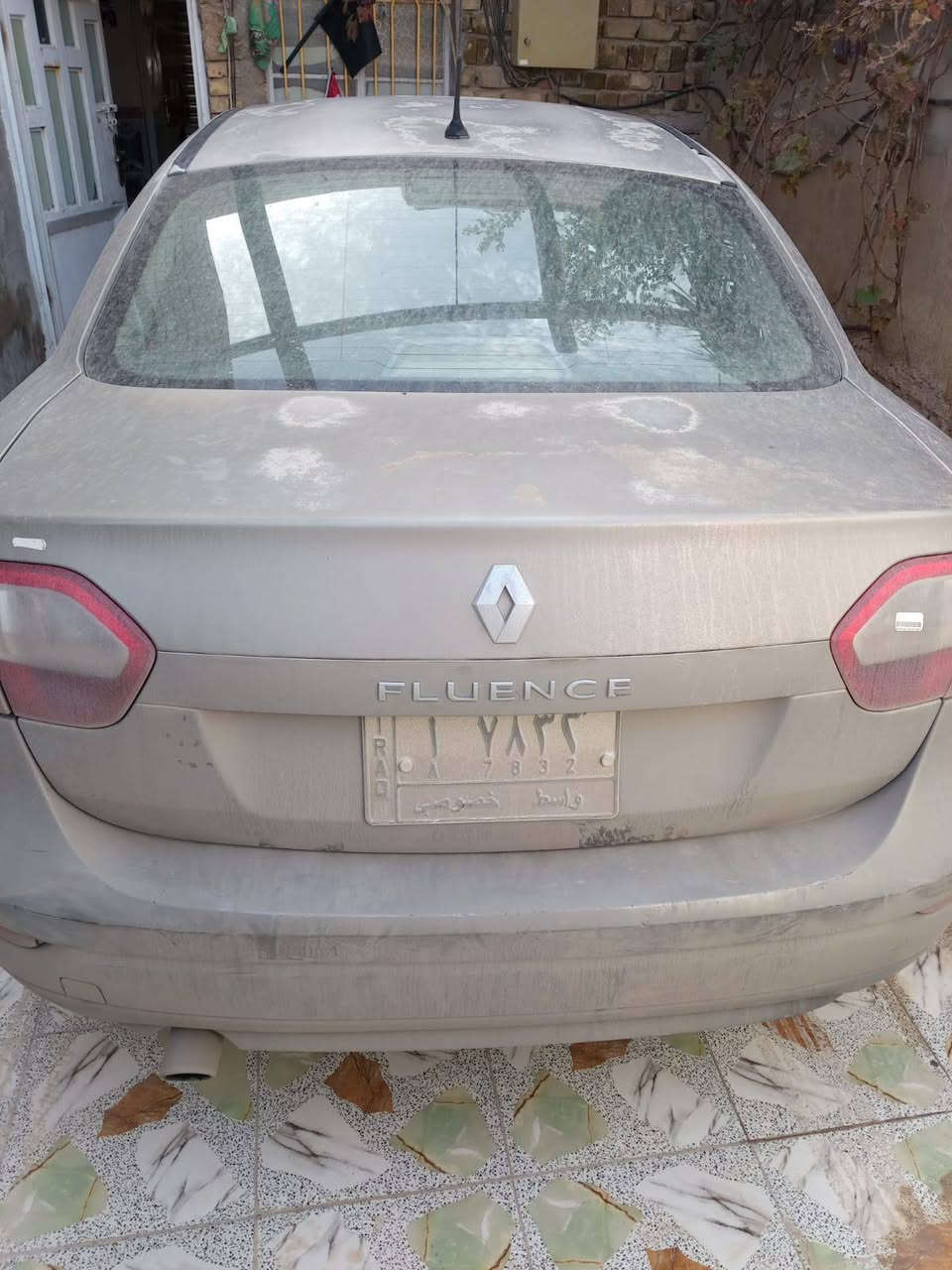 السلام عليكم سياره رينو فلونس مديل 2012 مكينه وكير مال كامري مكفولات مابيها خياسات بيها ضربه بس بابين ماواصله للتكم جهت العبري للتواصل / ***********   *********** مكان السياره نجف السعر 54 وبيها مجال
