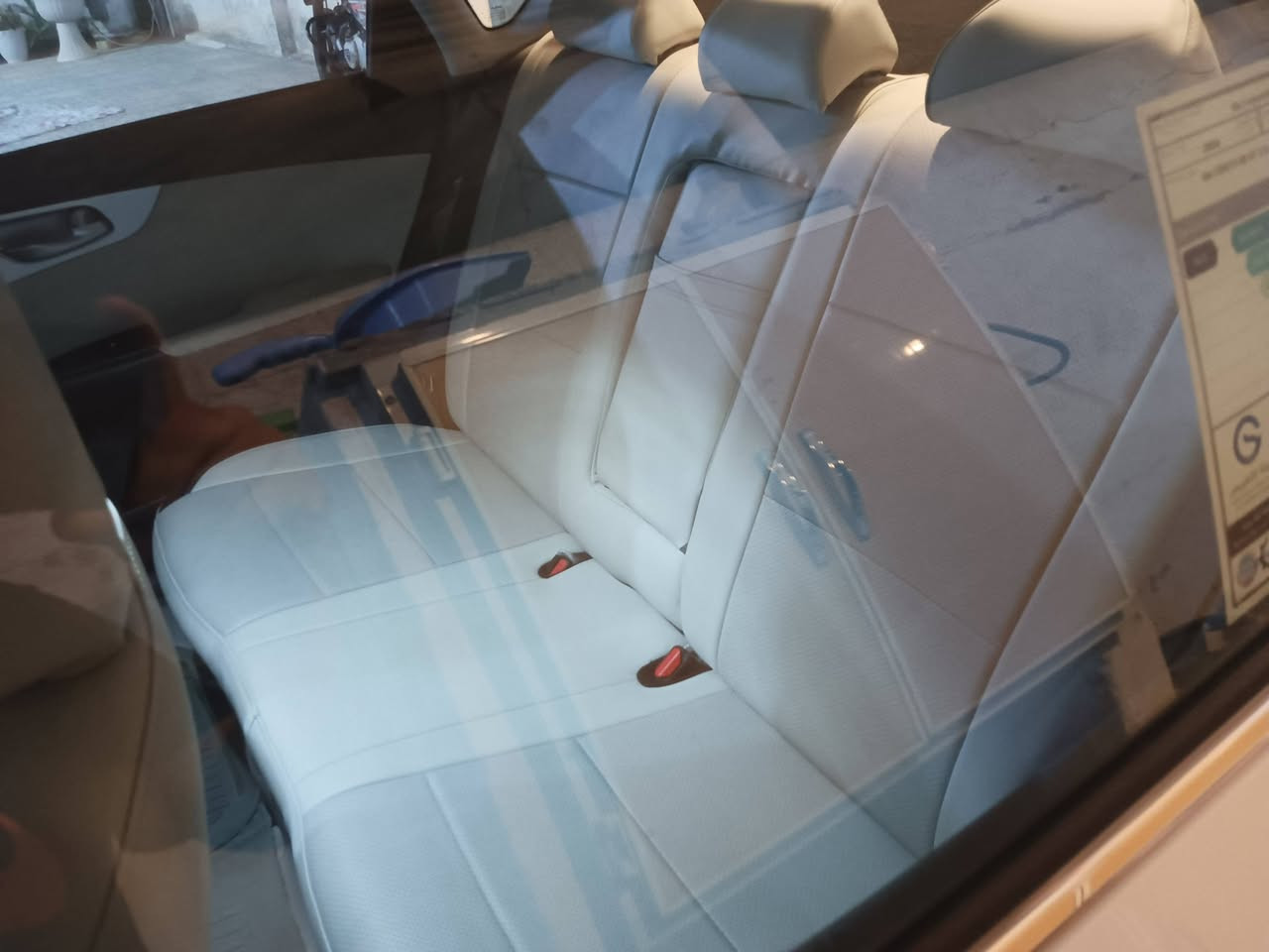 السلام عليكم سيراتو 24 محرك 2000 ماشية 14500 مواصفات المجموعة الدولية فتحة وحساس خلفي وتبريد قطعتين المواصفات المعروفة السعر 193
***********
